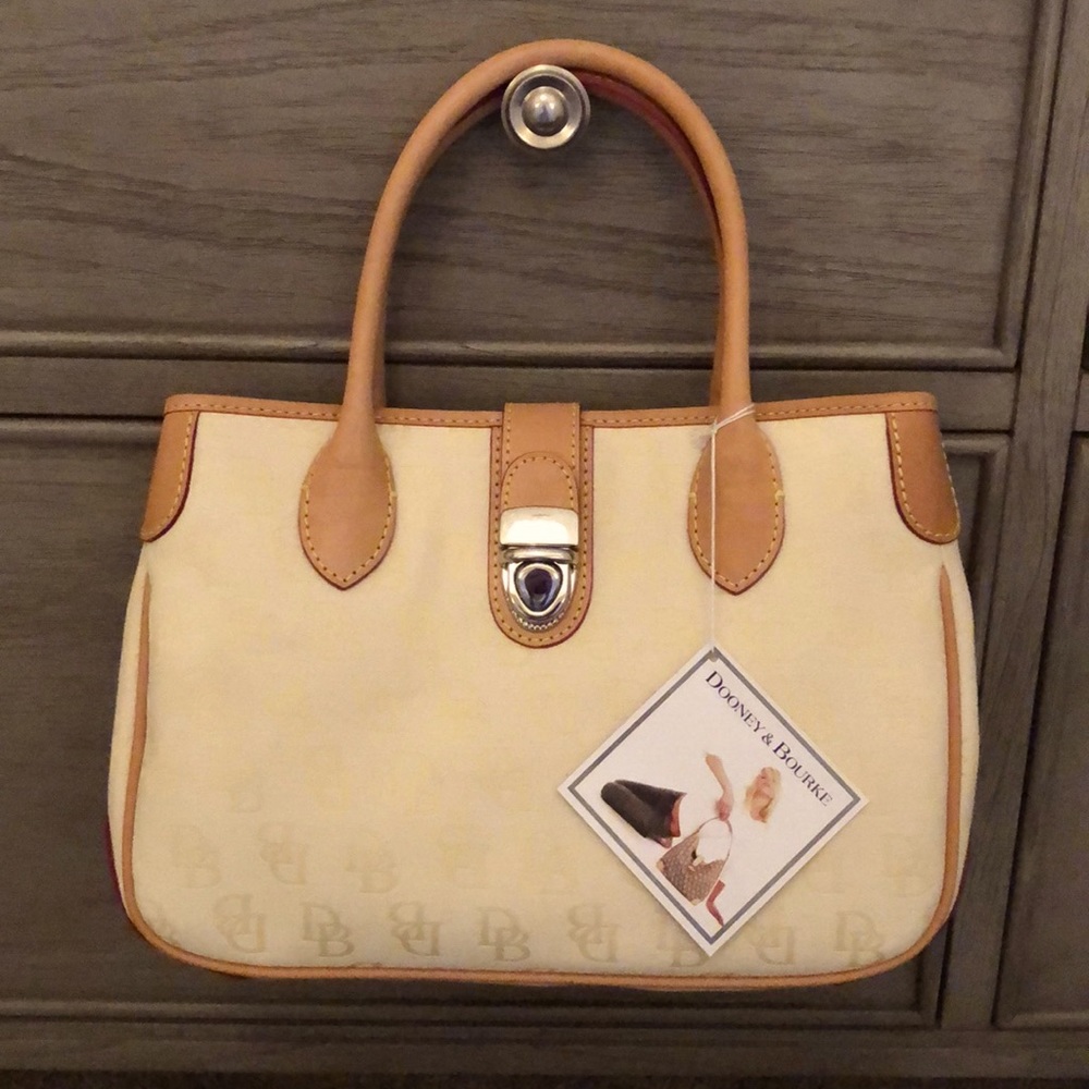 NWT Dooney & Bourke purse